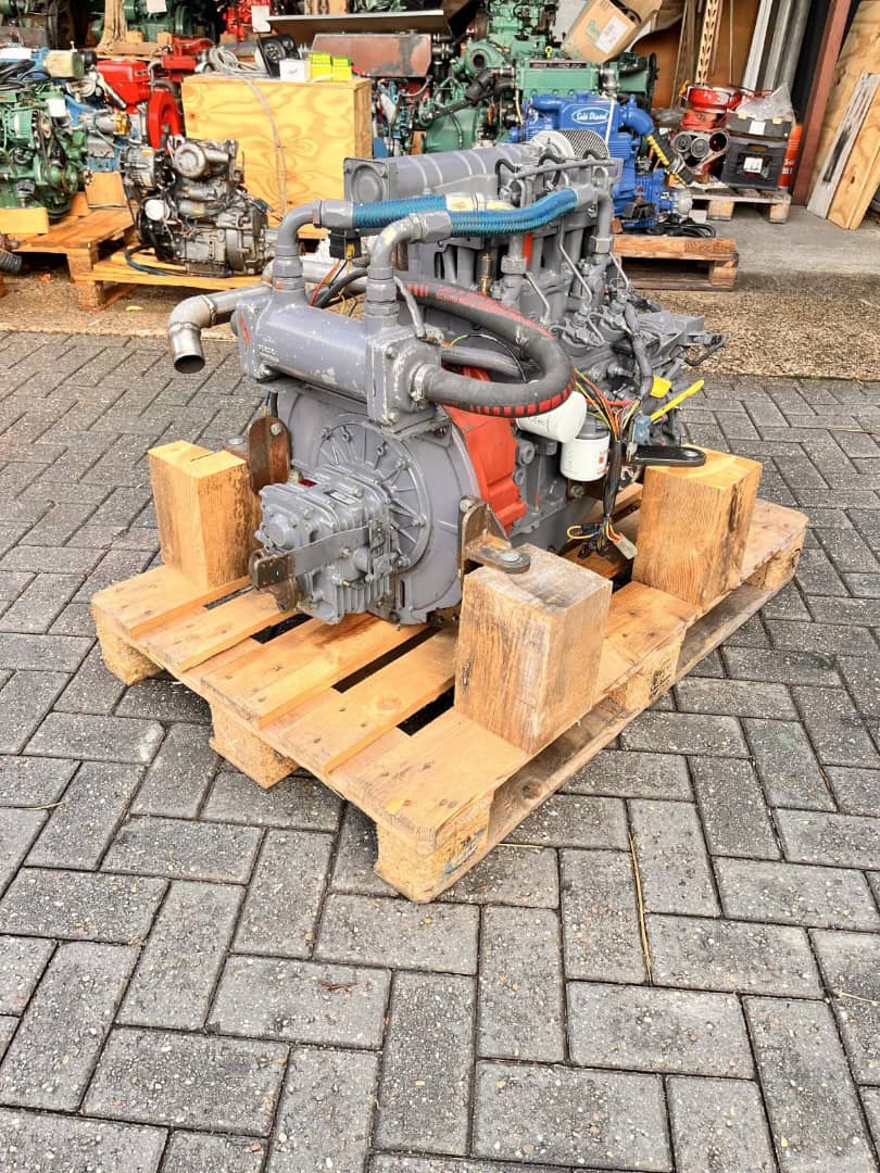 Deutz Marine Engine 40HP - Image 7