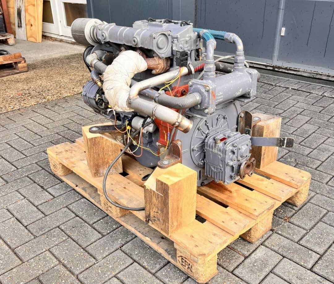 Deutz Marine Engine 40HP - Image 8
