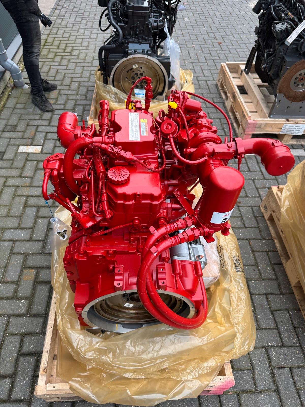 QSB4.5 Inboard Engine for Sale - Image 4